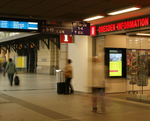 Dresden Information im Hauptbahnhof Eingangsbereich