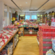 Blick in den Hallorenshop Dresden mit vielen Produkten